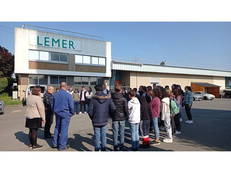 Visit of the college students to the LEMER Foundry